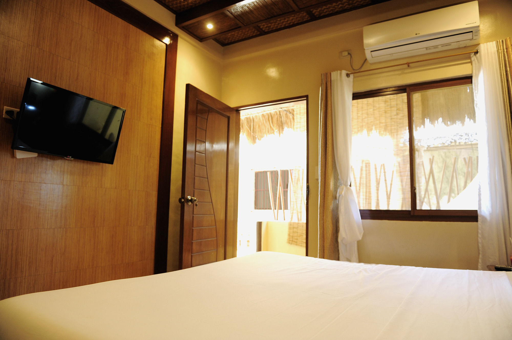 Kaiyana Boracay Beach Resort Manoc-Manoc Exterior photo